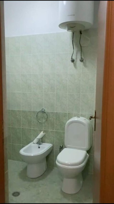 Tirane, jepet me qera apartament 1+1+BLK Kati 5, 60 m² 30.000 Leke (Casa Italia)