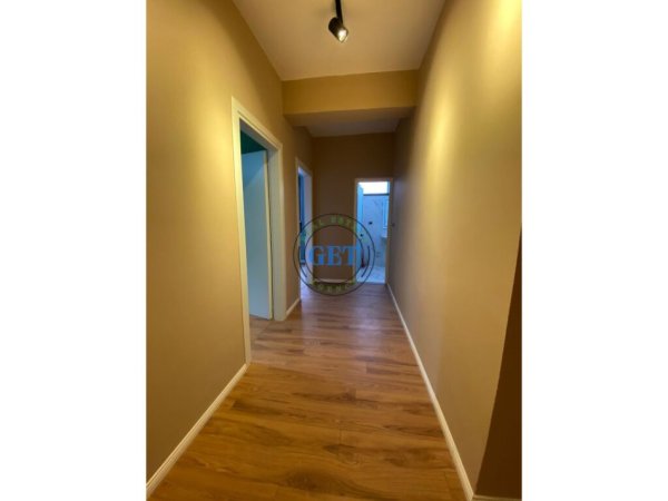 Durres, jepet me qera apartament 2+1 Kati 2, 85 m² 400 € (Spitali Rajonal, Durres)