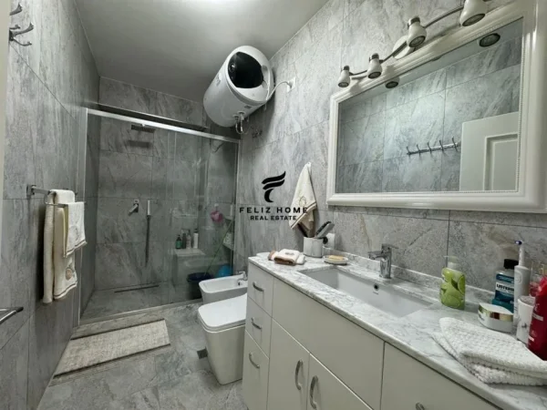 Tirane, shitet apartament 2+1 Kati 4, 113 m² 280.000 € (QENDER)