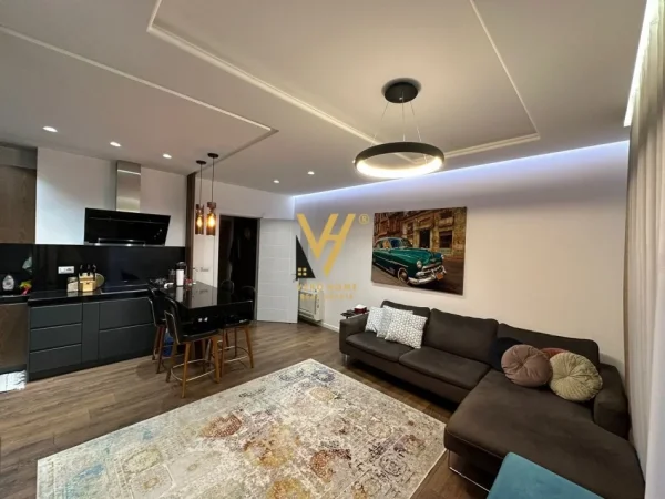 Tirane, shitet apartament 2+1+Ballkon Kati 4, 111 m² 280.000 € (KOMPLEKSI PANORAMA)