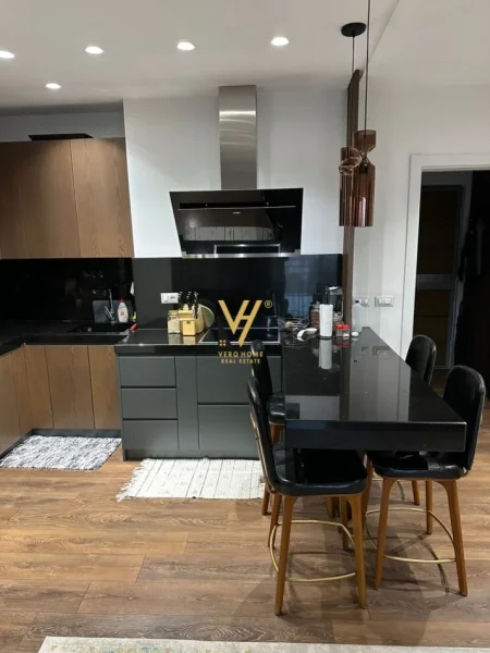 Tirane, shitet apartament 2+1+Ballkon Kati 4, 111 m² 280.000 € (KOMPLEKSI PANORAMA)