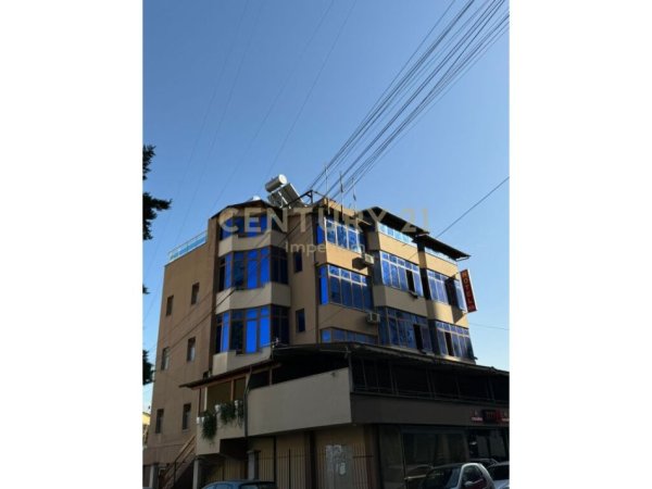 Tirane, shes hotel Kati 5, 1.000 m² 1.950.000 € (Misto Mame)