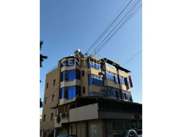 Tirane, shes hotel Kati 5, 1.000 m² 1.950.000 € (Misto Mame)