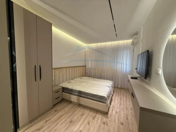 Tirane, jepet me qera apartament 2+1 Kati 5, 70 m² 700 € (KOMUNA E PARISIT TIRANE)