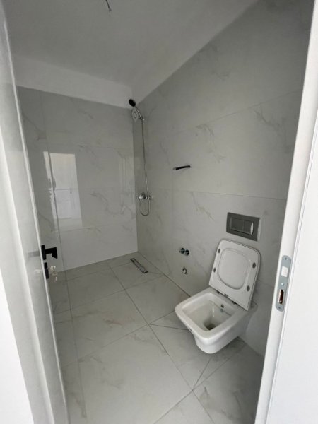 Durres, shitet apartament 2+1+Aneks+Ballkon Kati 4, 94 m² 141.000 € (GOLEM DURRES)