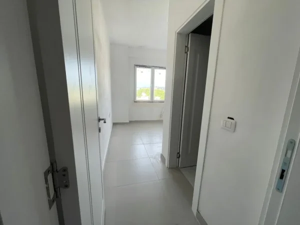 Durres, shitet apartament 2+1+Aneks+Ballkon Kati 4, 94 m² 141.000 € (GOLEM DURRES)