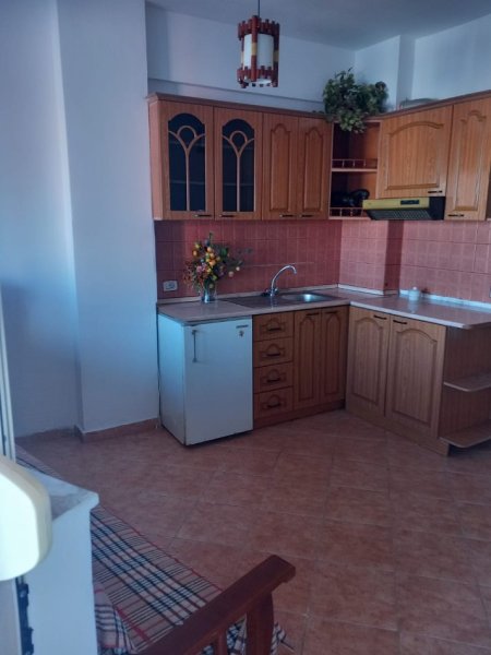 Durres, jepet me qera garsonier Kati 5, 1 m² 180 € 