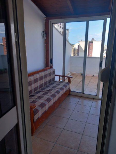 Durres, jepet me qera garsonier Kati 5, 1 m² 180 € 