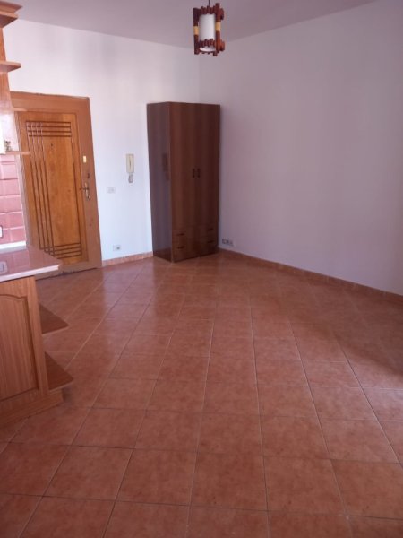 Durres, jepet me qera garsonier Kati 5, 1 m² 180 € 