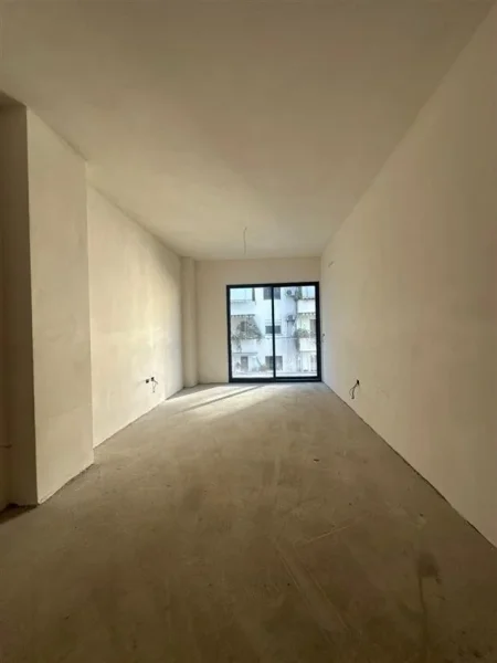 Tirane, shitet apartament 1+1+Ballkon Kati 5, 71 m² (Rruga e Kosovareve)