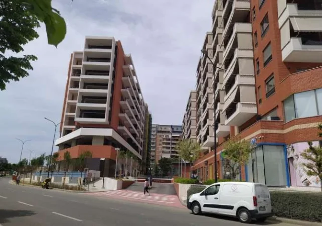 Tirane, shitet garazh Kati -1, 25 m² 35.000 € (Kompleksi Delijorgji)