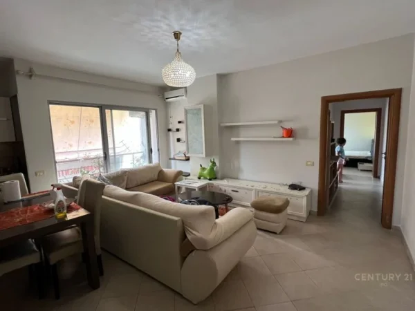 Tirane, jepet me qera apartament 2+1+Ballkon Kati 6, 111 m² 450 € (Astir)