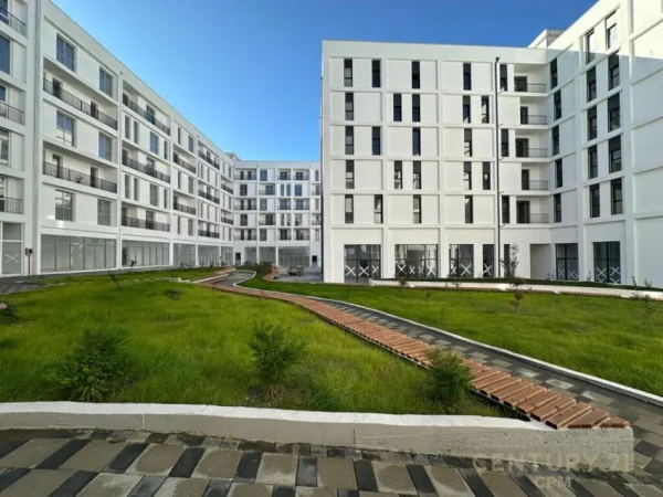 Tirane, shitet apartament 1+1 Kati 5, 60 m² 78.000 € (Shitet apartament 1+1, Rruga 5 Maji)