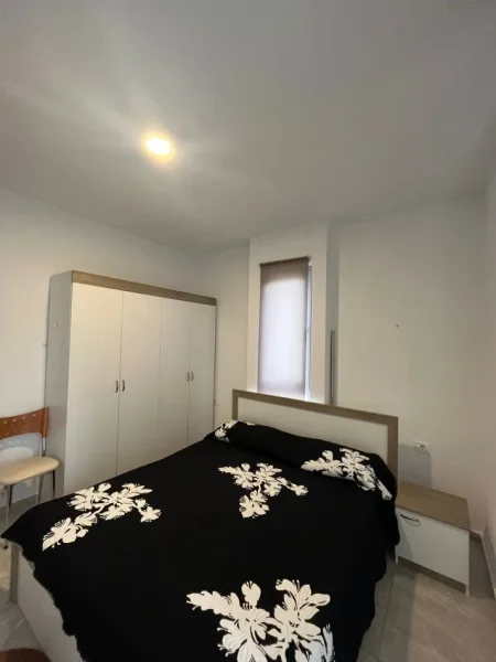 Tirane, jepet me qera apartament 1+1+Ballkon Kati 6, 57 m² 460 € (Fusha e Aviacionit)