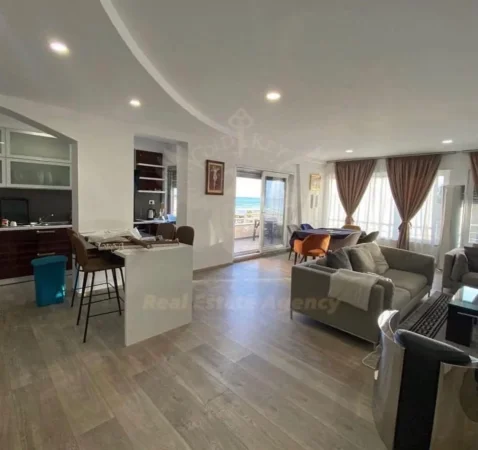 Durres, shes apartament 2+1+Aneks+Ballkon Kati 1, 259.999 € (currila)