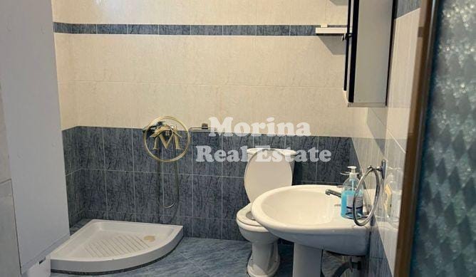 Tirane, jepet me qera shtepi 2+1 Kati 3, 95 m² 450 € (Selite)