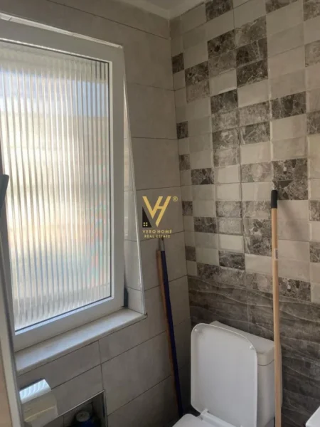 Tirane, shitet dyqan Kati 0, 42 m² 140.000 € (RRUGA IRFAN TOMINI)