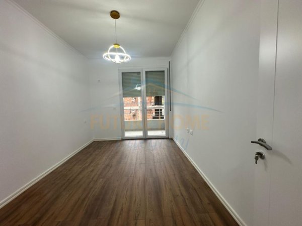 Tirane, shitet apartament 1+1 Kati 3, 63 m² 119.000 € (Kopshti Botanik)