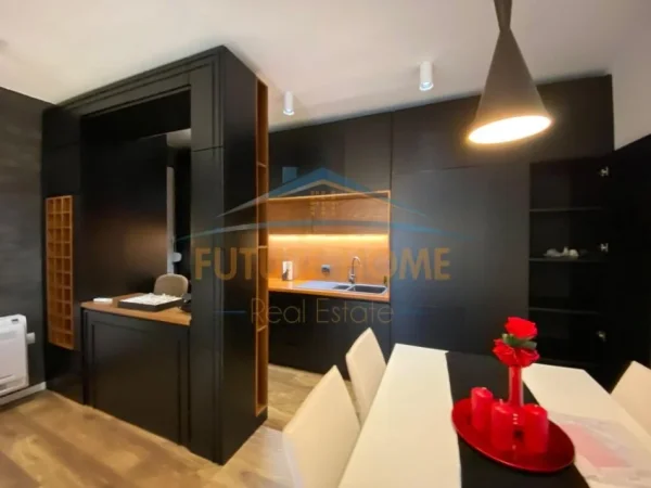 Tirane, shitet apartament 1+1+Ballkon Kati 2, 67 m² 267.000 € (Liqeni Artificial)