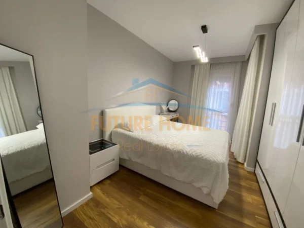 Tirane, shitet apartament 1+1+Ballkon Kati 2, 67 m² 267.000 € (Liqeni Artificial)