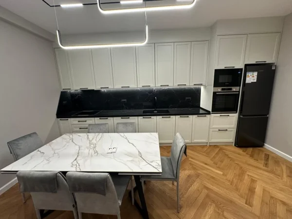 Tirane, jepet me qera apartament 3+1+Aneks+Ballkon Kati 7, 150 m² 2.500 € (Rruga e Kosovareve)