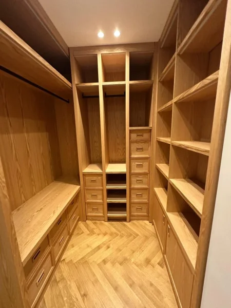 Tirane, jepet me qera apartament 3+1+Aneks+Ballkon Kati 7, 150 m² 2.500 € (Rruga e Kosovareve)