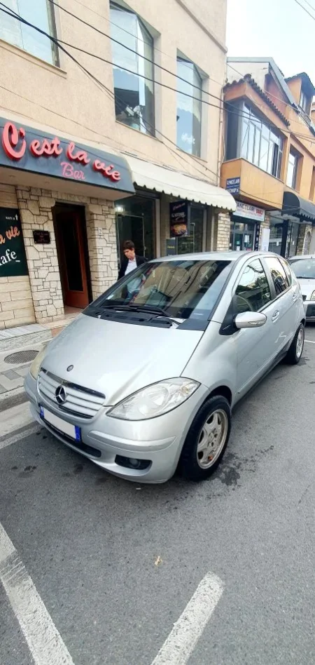 Tirane, shes Mercedes Benza A Class Nafte, gri metalizato automatik Kondicioner 233.000 km 3.200 €