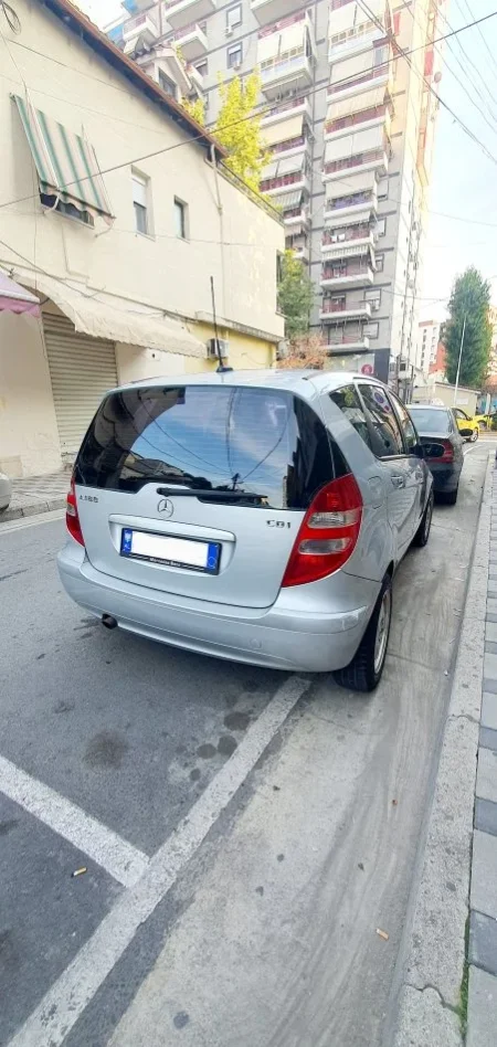 Tirane, shes Mercedes Benza A Class Nafte, gri metalizato automatik Kondicioner 233.000 km 3.200 €