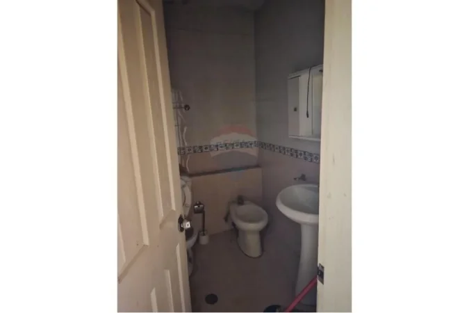 Tirane, shitet apartament 3+1 , 132.000 € 