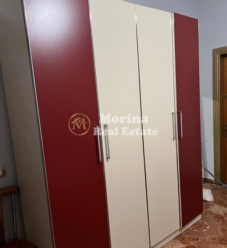 Tirane, jepet me qera apartament 2+1 Kati 1, 100 m² 500 € (Laprake)