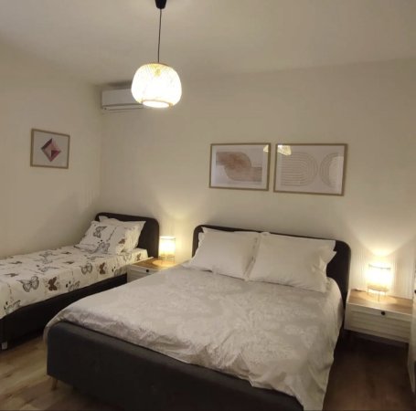 Vlore, jepet me qera apartament 1+1+Ballkon Kati 5, 75 m² 350 € 