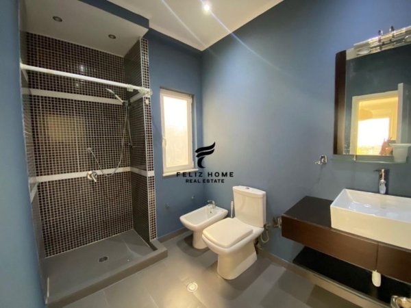 Tirane, jepet me qera apartament 2+1+Ballkon Kati 6, 140 m² 800 € (21 DHJETORI)