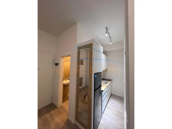 Tirane, shitet garsonier 1+1 Kati 1, 33 m² 47.000 € (Ali Demi, Kompleksi Mangalem)