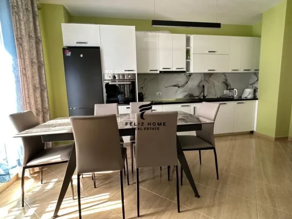 Tirane, jepet me qera apartament 2+1+Ballkon Kati 6, 85 m² 700 € (JORDAN MISJA)