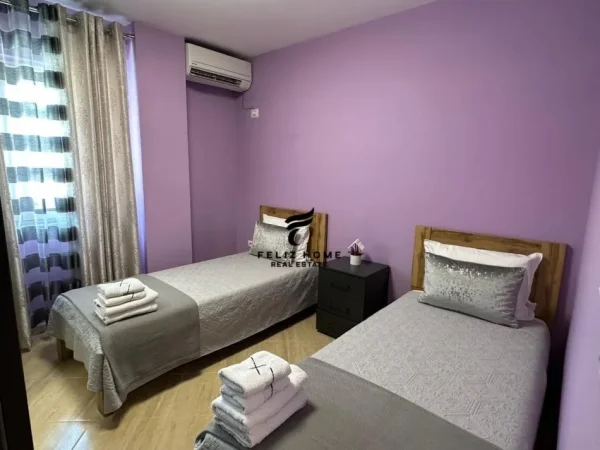 Tirane, jepet me qera apartament 2+1+Ballkon Kati 6, 85 m² 700 € (JORDAN MISJA)