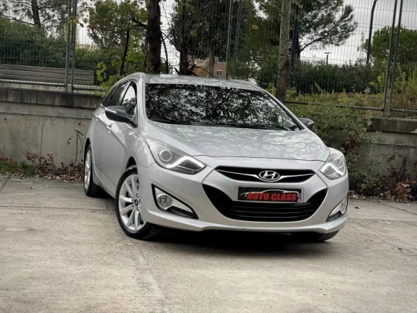 Tirane, shes makine HYUNDAI I40 Nafte, gri metalizato manuale Klima 155.998 km 5.900 €