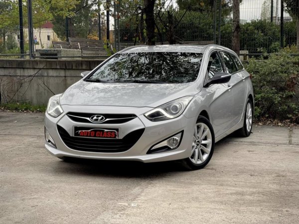 Tirane, shes makine HYUNDAI I40 Nafte, gri metalizato manuale Klima 155.998 km 5.900 €