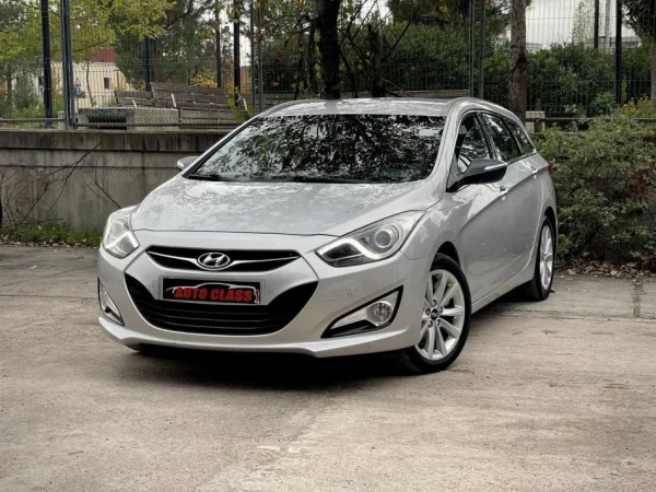 Tirane, shes makine HYUNDAI I40 Nafte, gri metalizato manuale Klima 155.998 km 5.900 €