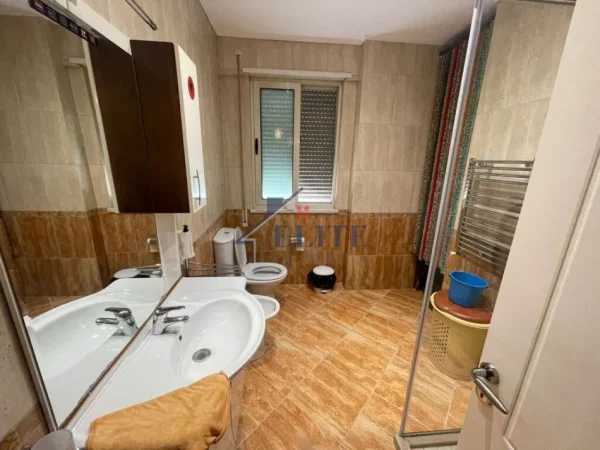 Tirane, shitet apartament 2+1+Ballkon Kati 7, 105 m² 190.000 € (Don Bosko)