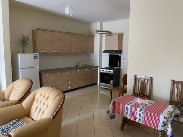 Tirane, jepet me qera apartament 2+1 Kati 7, 95 m² 500 € (Astir)