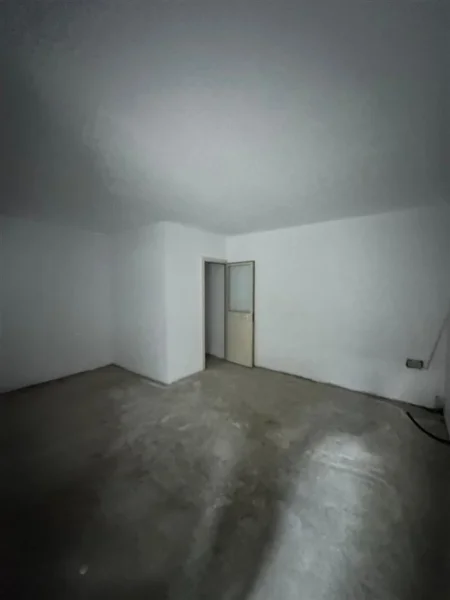 Tirane, jepet me qera dyqan Kati 0, 400 m² 1.200 € (Autostrada Tirane Durres)