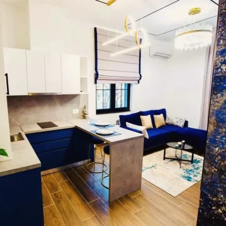 Tirane, shitet apartament 3+1 , 120 m² 383.000 € (Sheshi Willson)