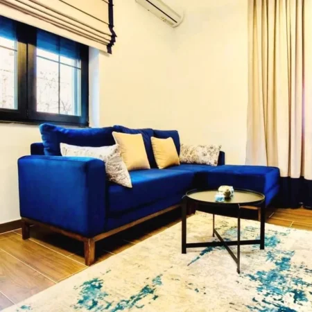 Tirane, shitet apartament 3+1 , 120 m² 383.000 € (Sheshi Willson)