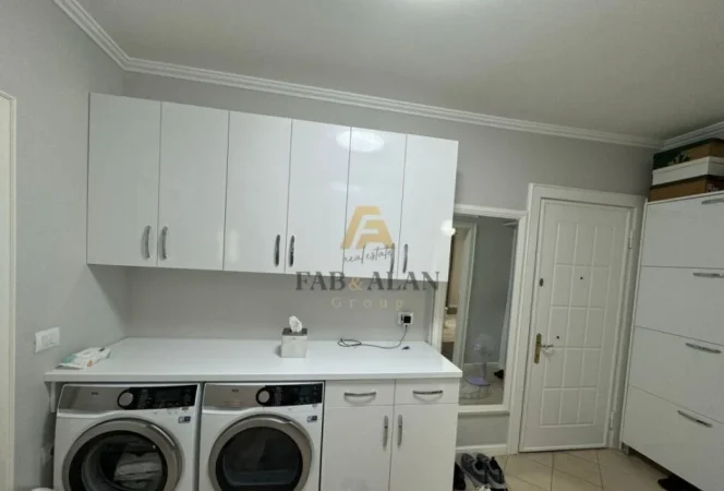 Tirane, shitet apartament 2+1+2 Kati 4, 113 m² 280.000 € (Selvia, Rruga Isa Boletini)