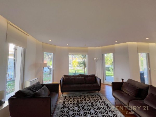 Tirane, jepet me qera Vile 5+1+Aneks+Ballkon Kati 2, 593 m² 4.500 € (TOSCANY VILLAS. TEG)