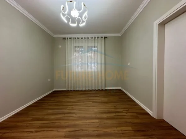 Tirane, shitet apartament 1+1 Kati 4, 55 m² 135.000 € (RRUGA E DURESIT TIRANE)