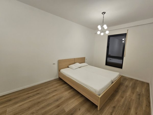 Tirane, jepet me qera apartament 2+1 Kati 5, 110 m² 650 € (Rruga Xhanfize Keko)