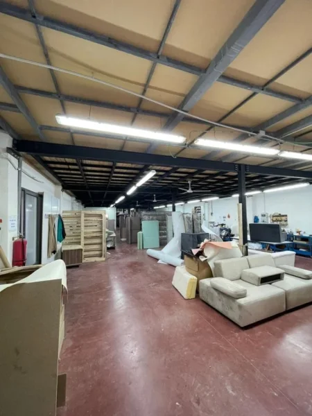 Fier, shitet ambjent biznesi Kati 1, 640 m² (Rruga Fier-Seman, ish-SMT, FIER) 35.000.000LEKE