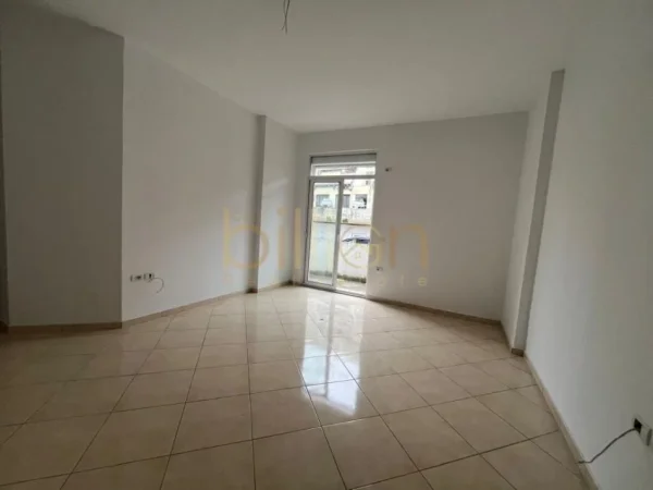 Tirane, shitet apartament 2+1 Kati 1, 87 m² 100.000 € (Rruga Muhamed Deliu, Fresk)