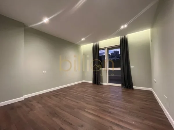 Tirane, shitet apartament 2+1 Kati 2, 120 m² 210.000 € (Kopshti Botanik, Tirana, Albania)